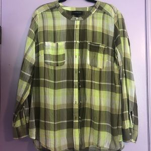 Green Plaid Button Up Longsleeve Shirt